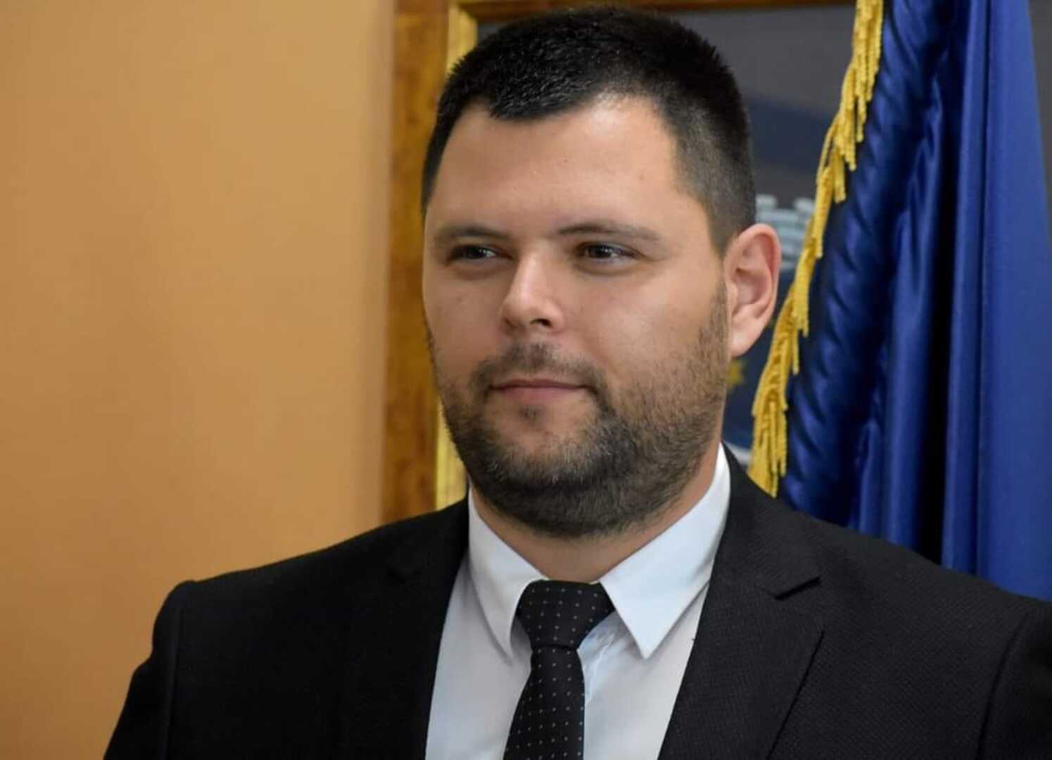 Zbog negiranja genocida u Srebrenici podignuta optužnica protiv gradonačelnika Nikšića - slika 1